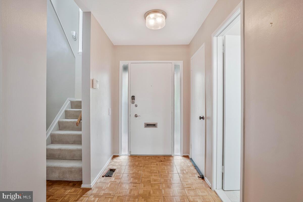 1526 PARK GLEN COURT
