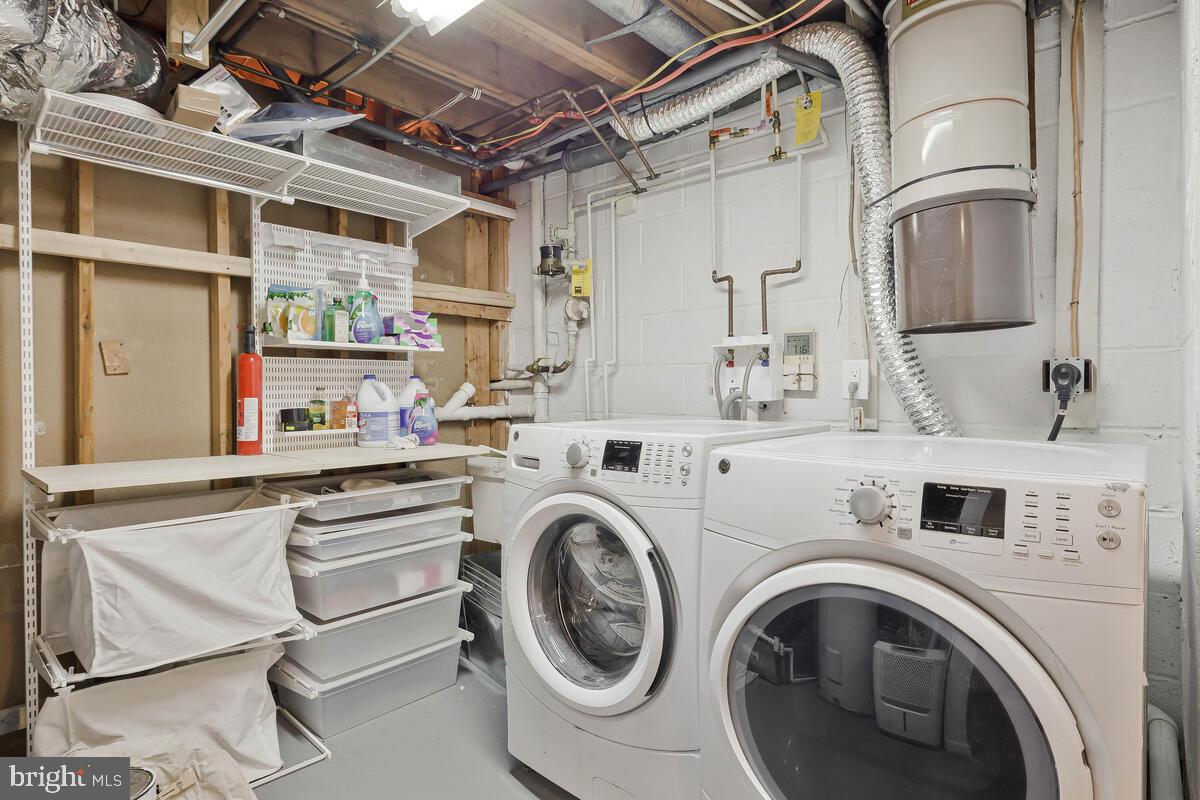 BENTANA WOODS - Residential