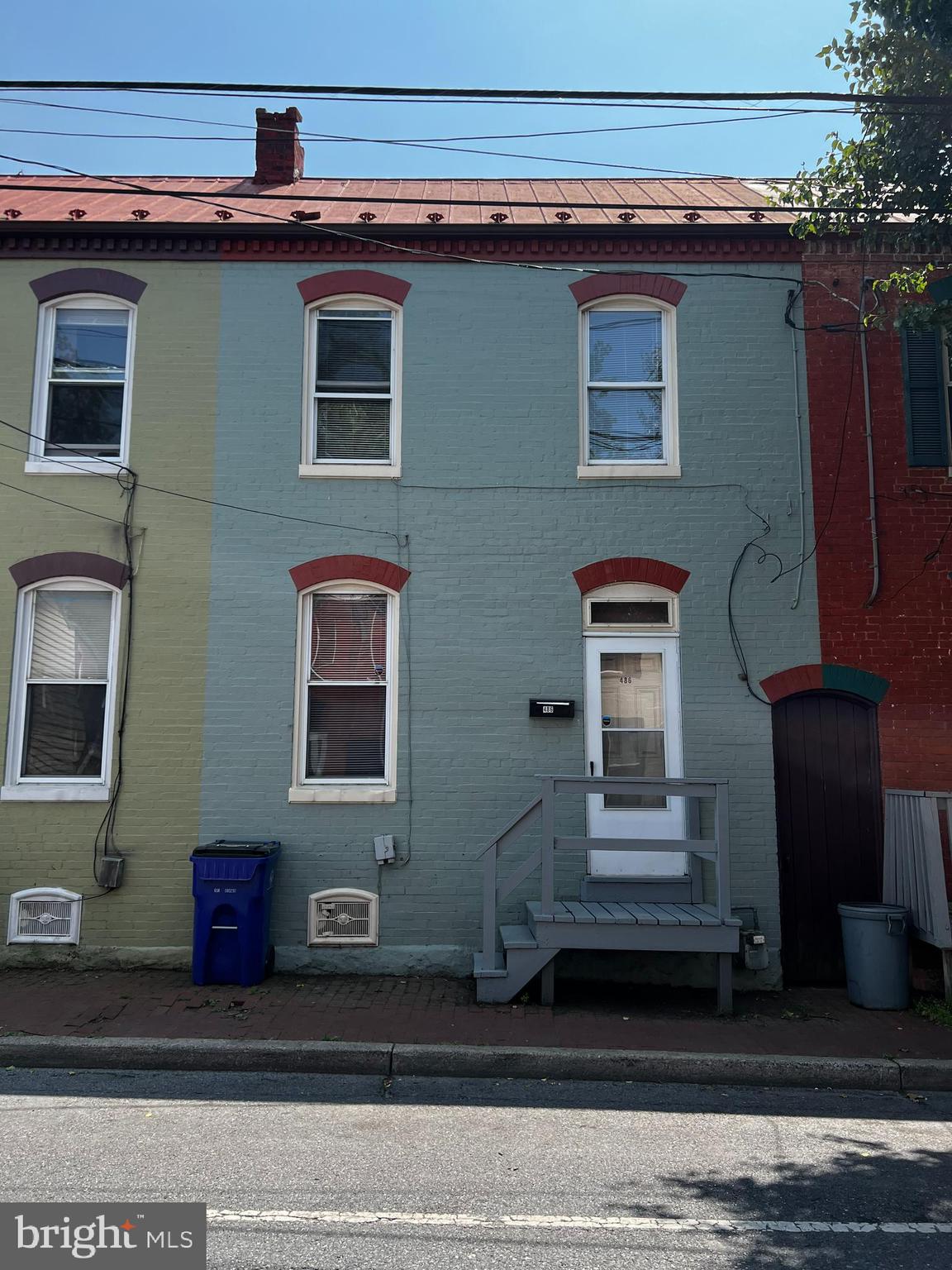 486 SOUTH STREET W