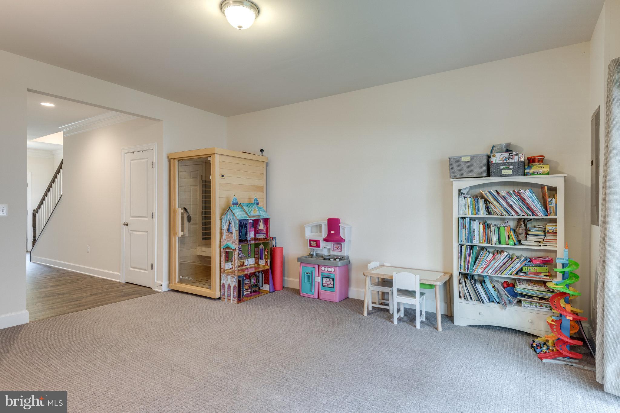 HAYMARKET CROSSING - Residential