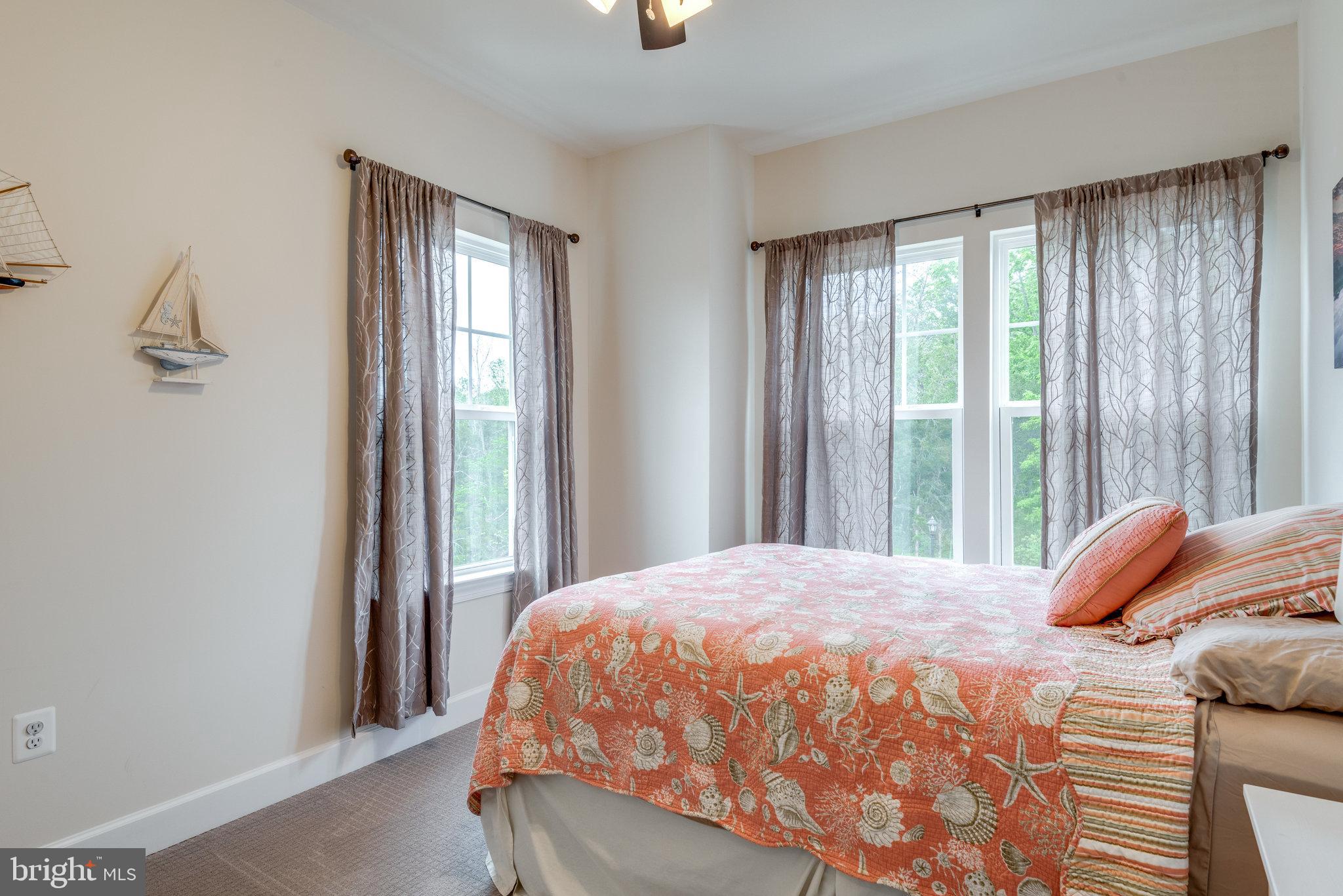 HAYMARKET CROSSING - Residential