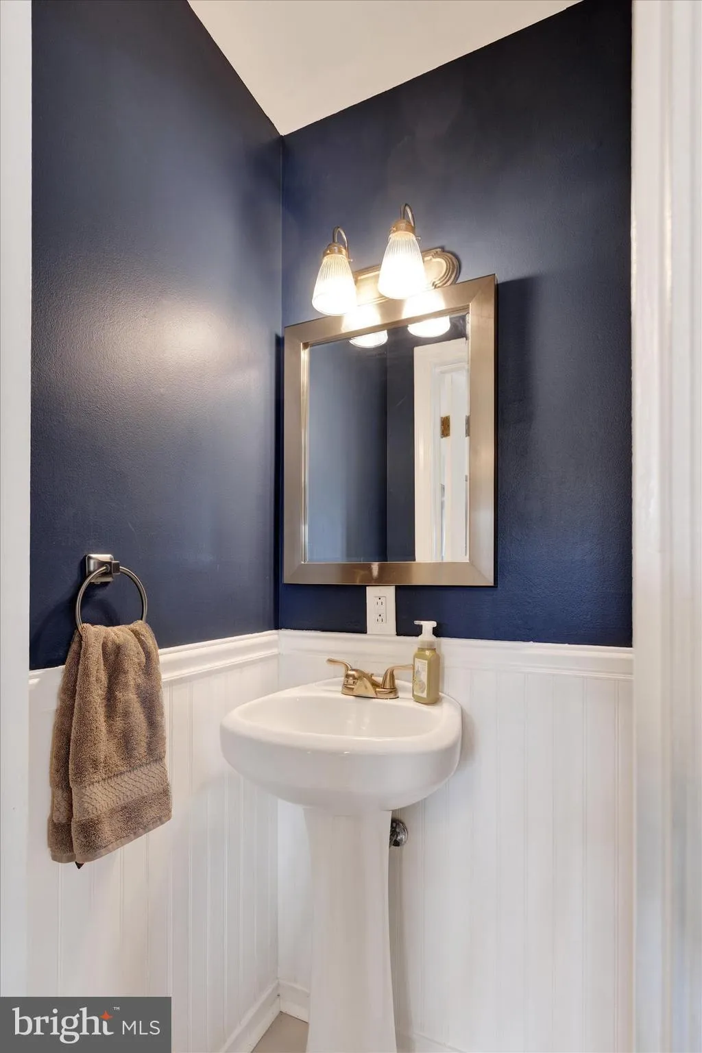 Lititz, Pennsylvania 17543, United States, 3 Bedrooms Bedrooms, ,2 BathroomsBathrooms,Residential,Pending,10513