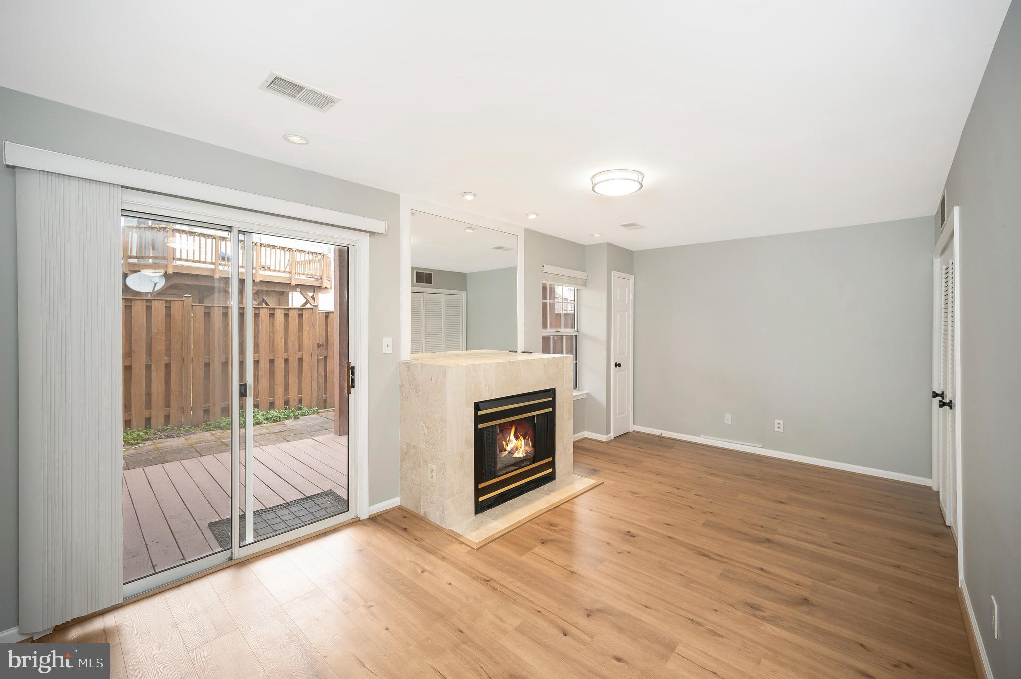 MANCHESTER LAKES - Residential