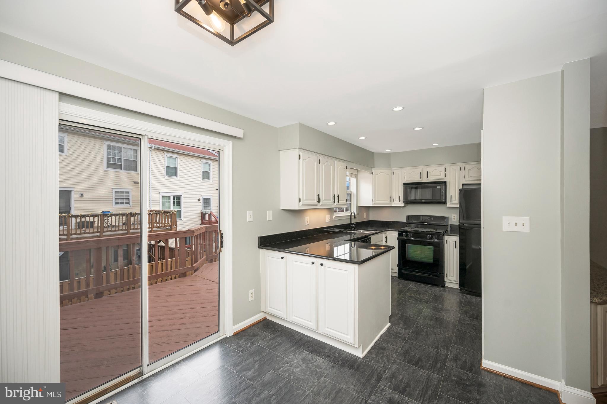 MANCHESTER LAKES - Residential