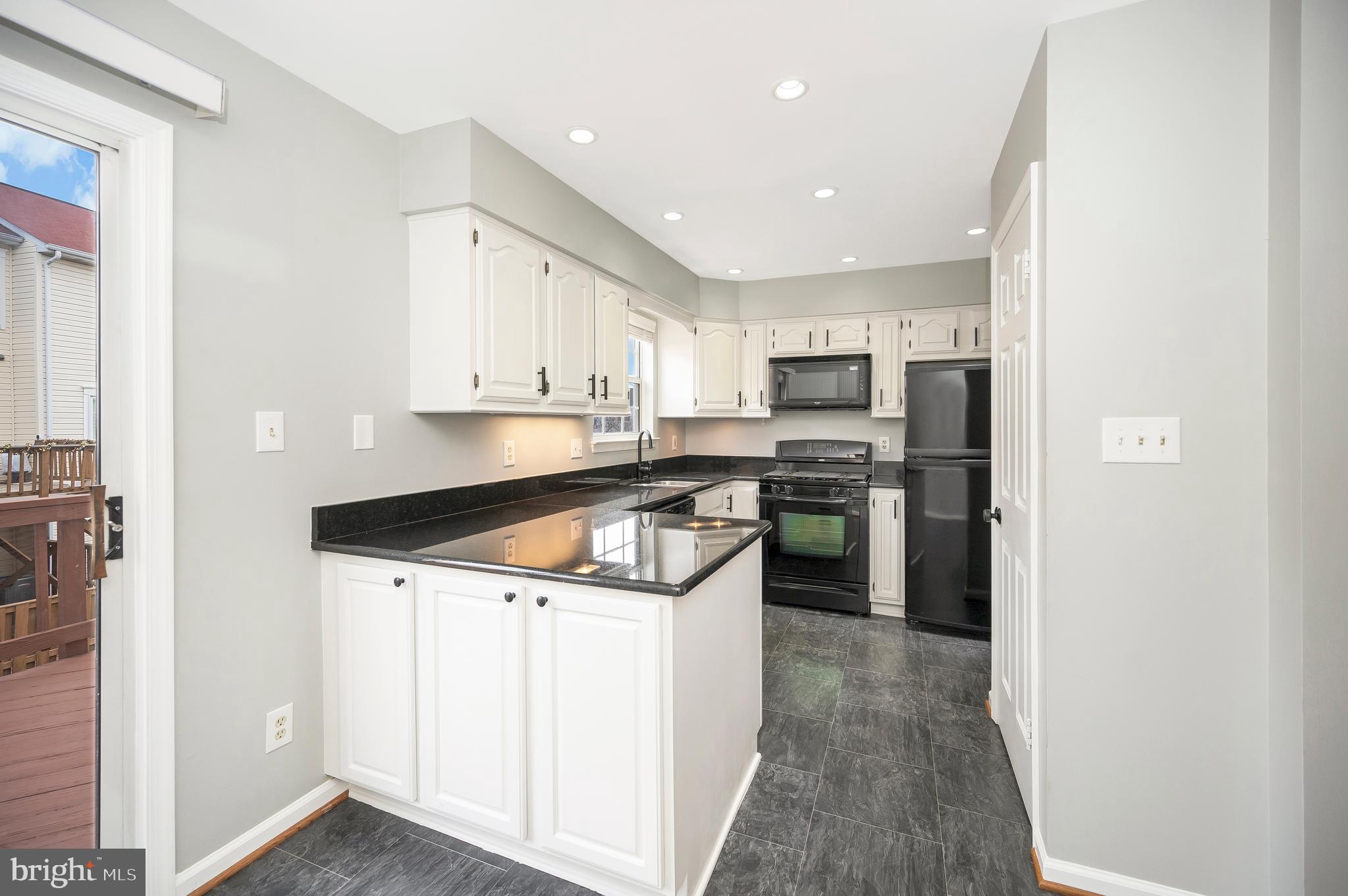 MANCHESTER LAKES - Residential