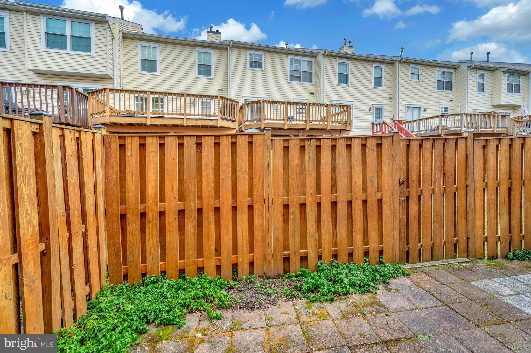 MANCHESTER LAKES - Residential