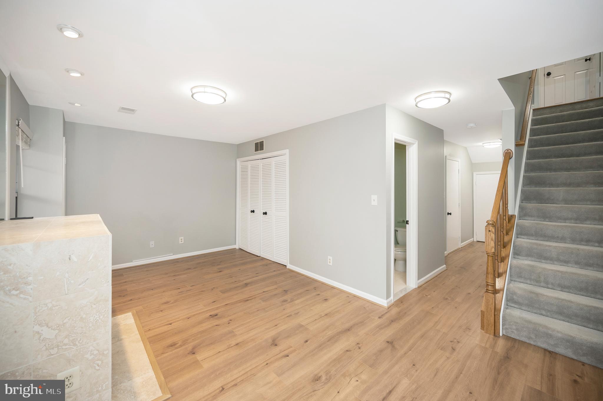 MANCHESTER LAKES - Residential