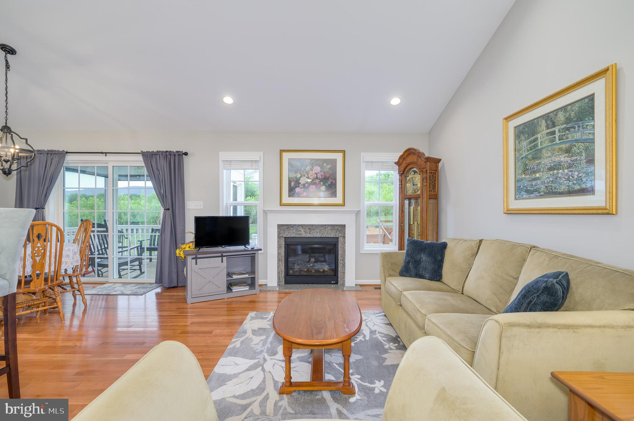 BUTLERS BRIDGE - Residential