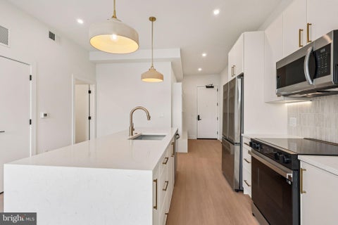 Condo For Rent - 20 W Allens Lane #218<br/> PHILADELPHIA, PA 19119