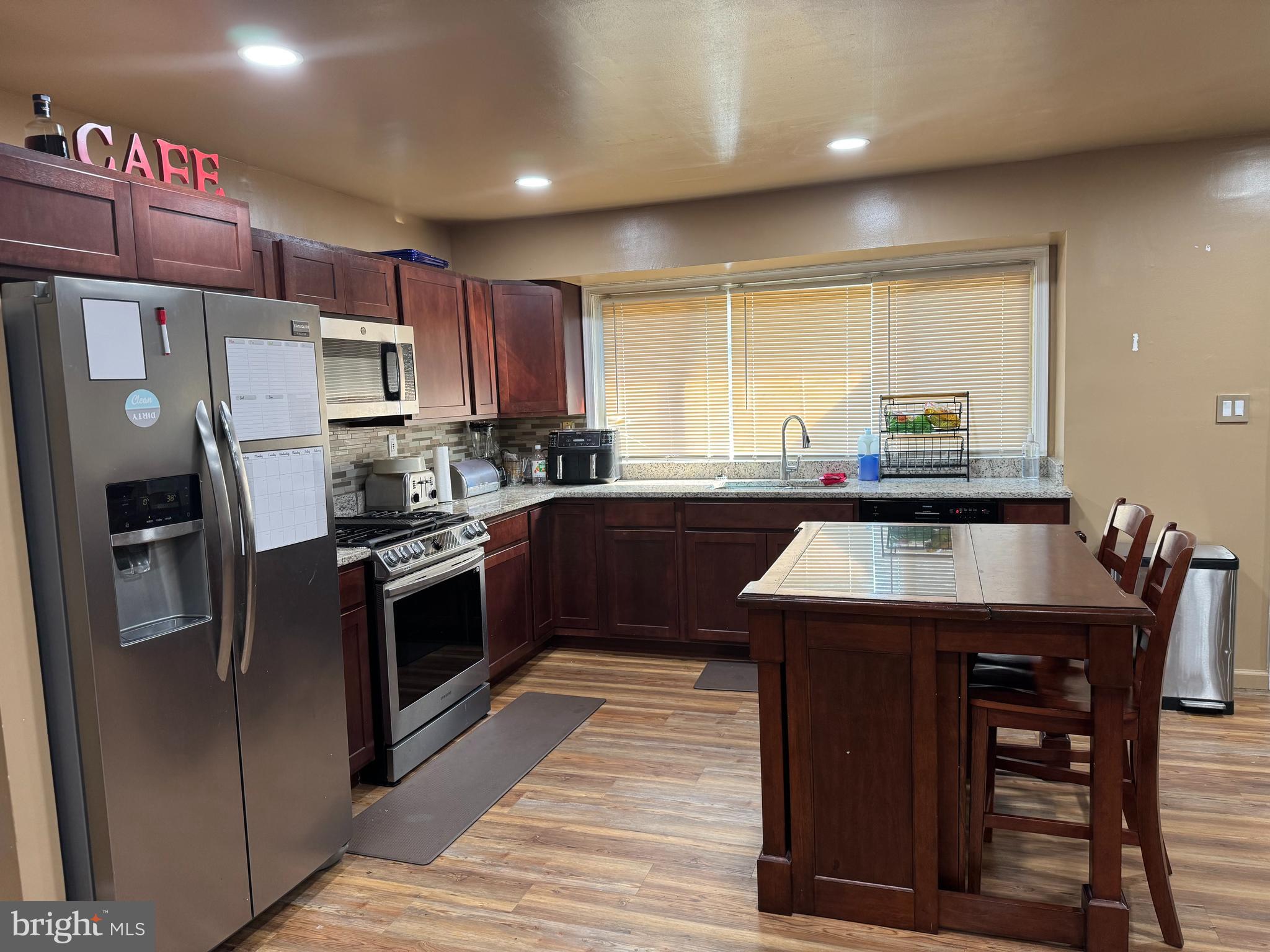 SCHROM HILLS - Residential