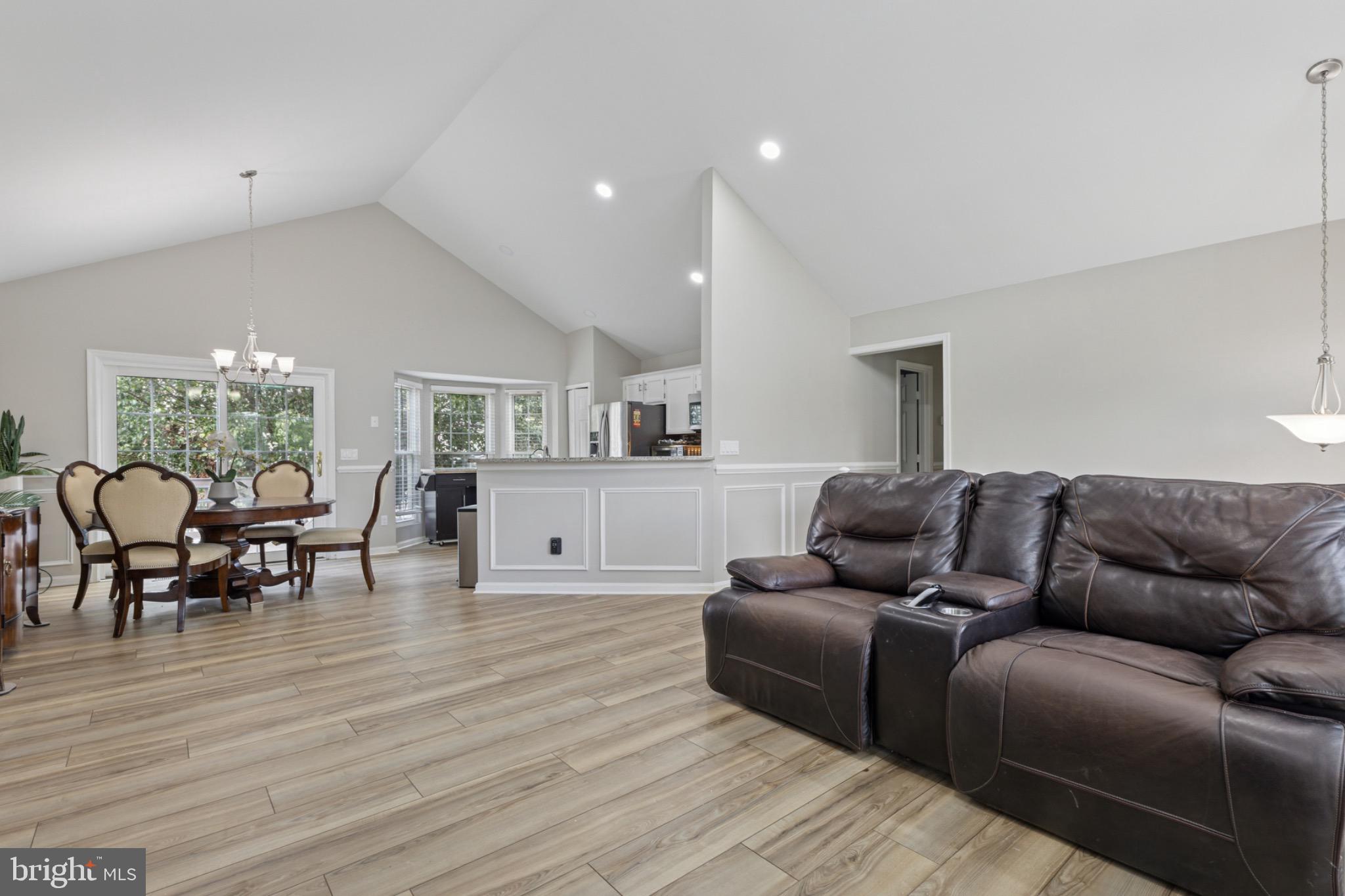 3492 LACROSSE COURT