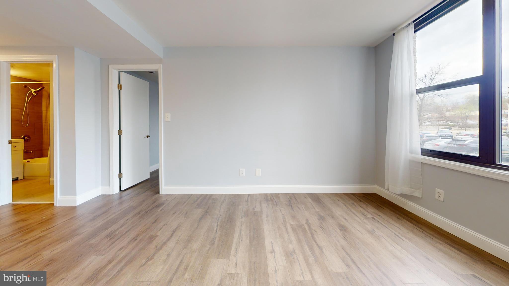 FORTY SIX HUNDRED - Residential