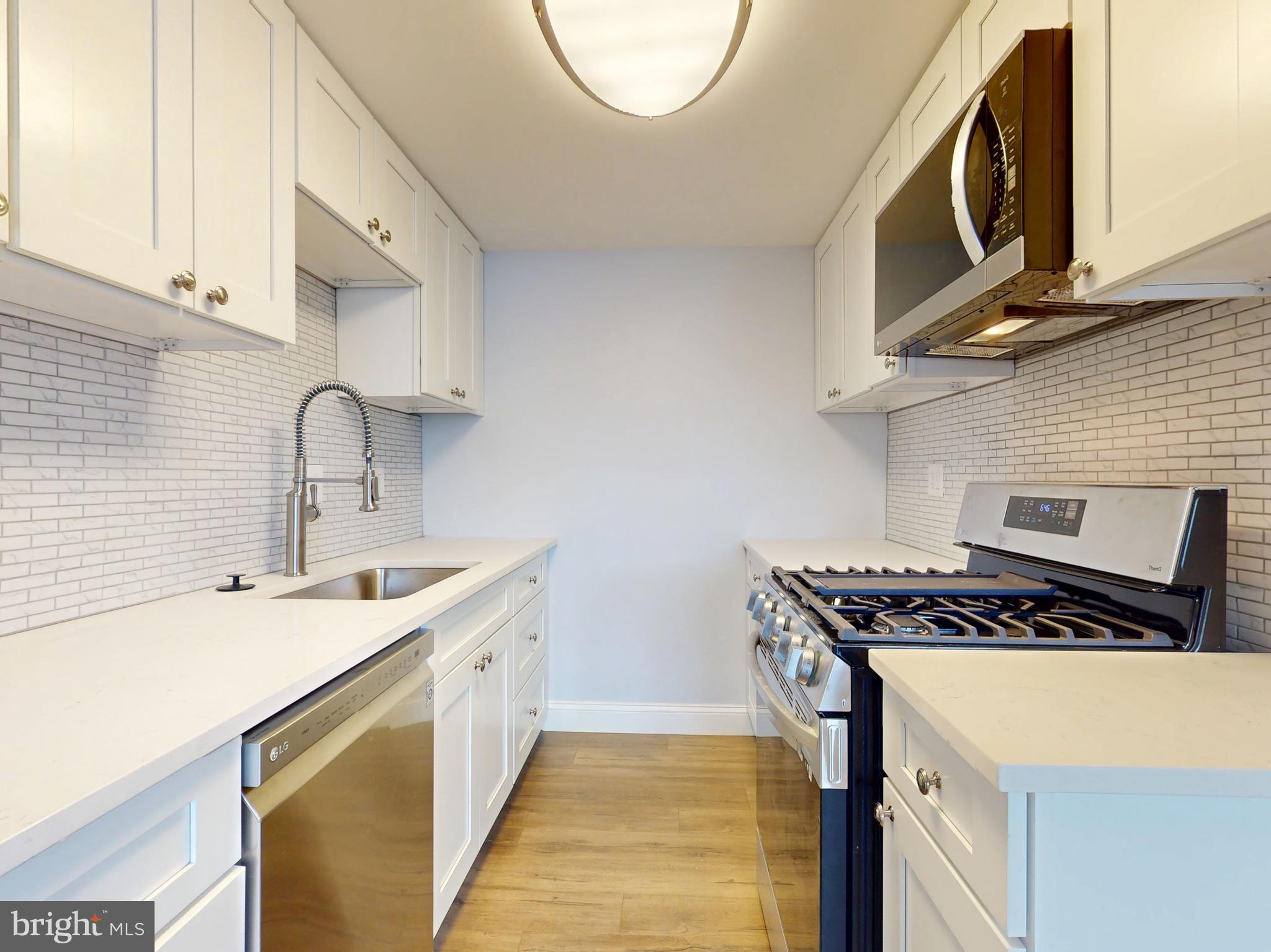 FORTY SIX HUNDRED - Residential