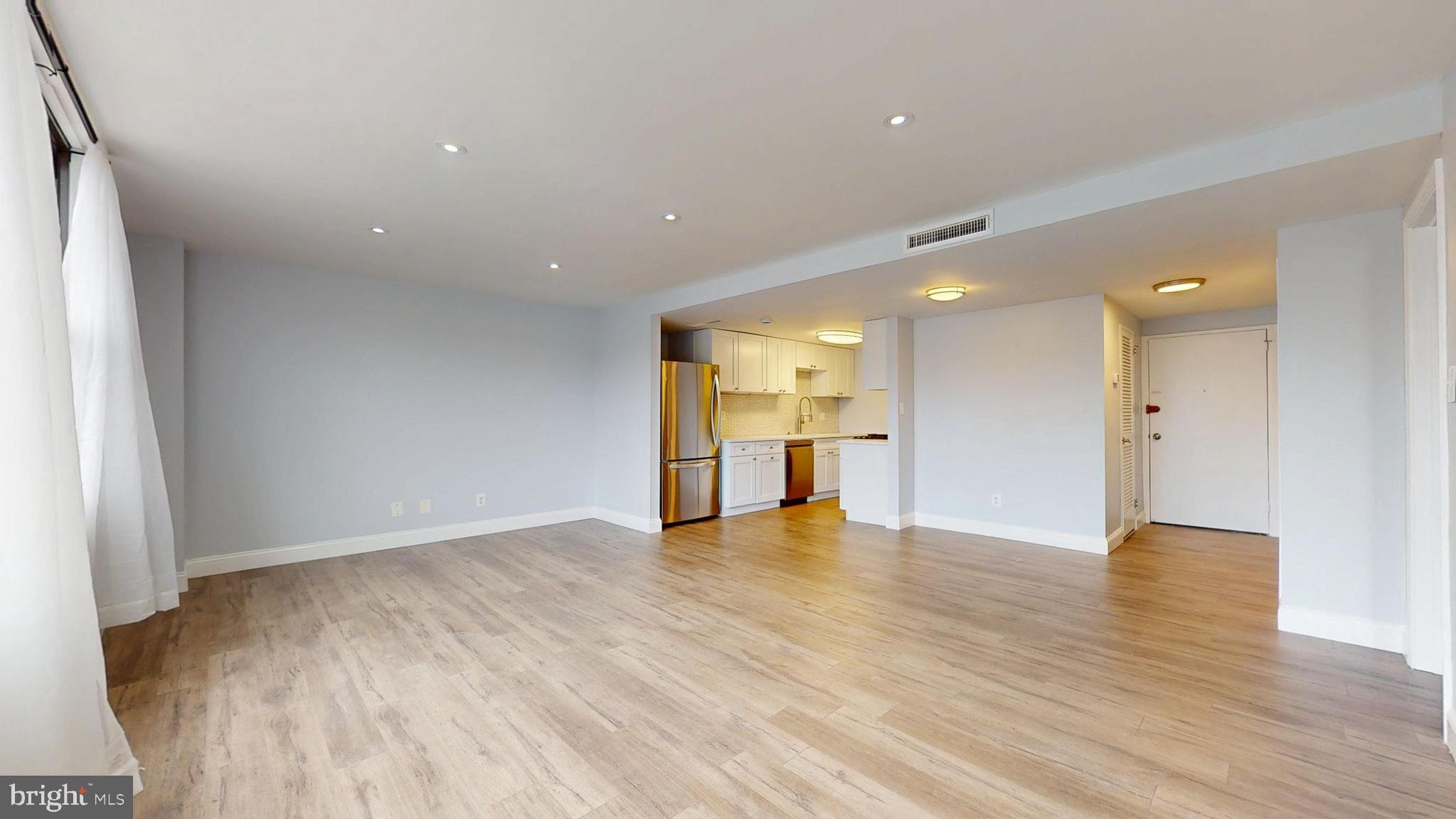 FORTY SIX HUNDRED - Residential