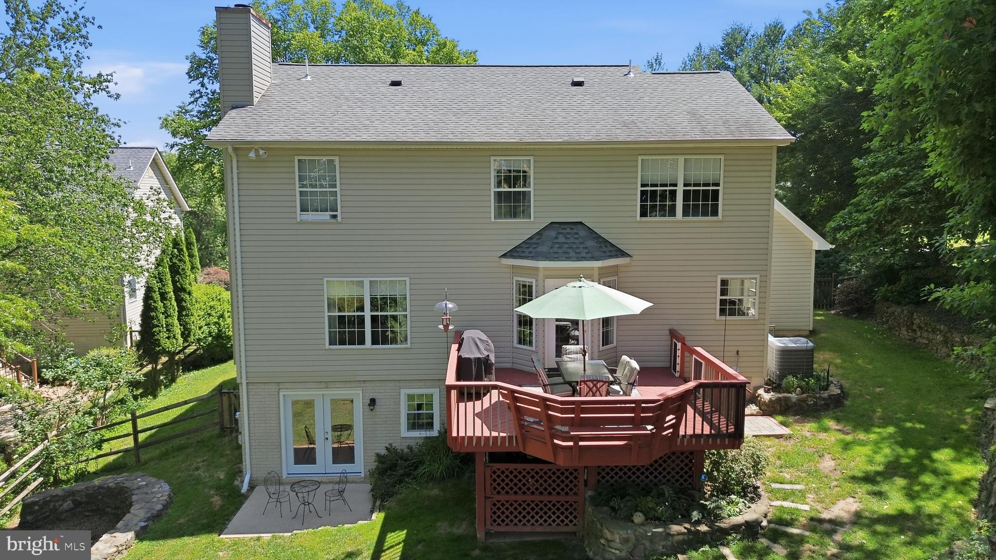 6404 COTSWOLD WAY