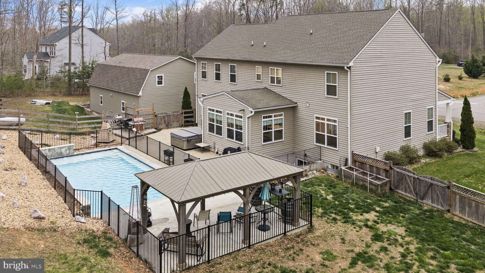 STAFFORD ESTATES - Residential