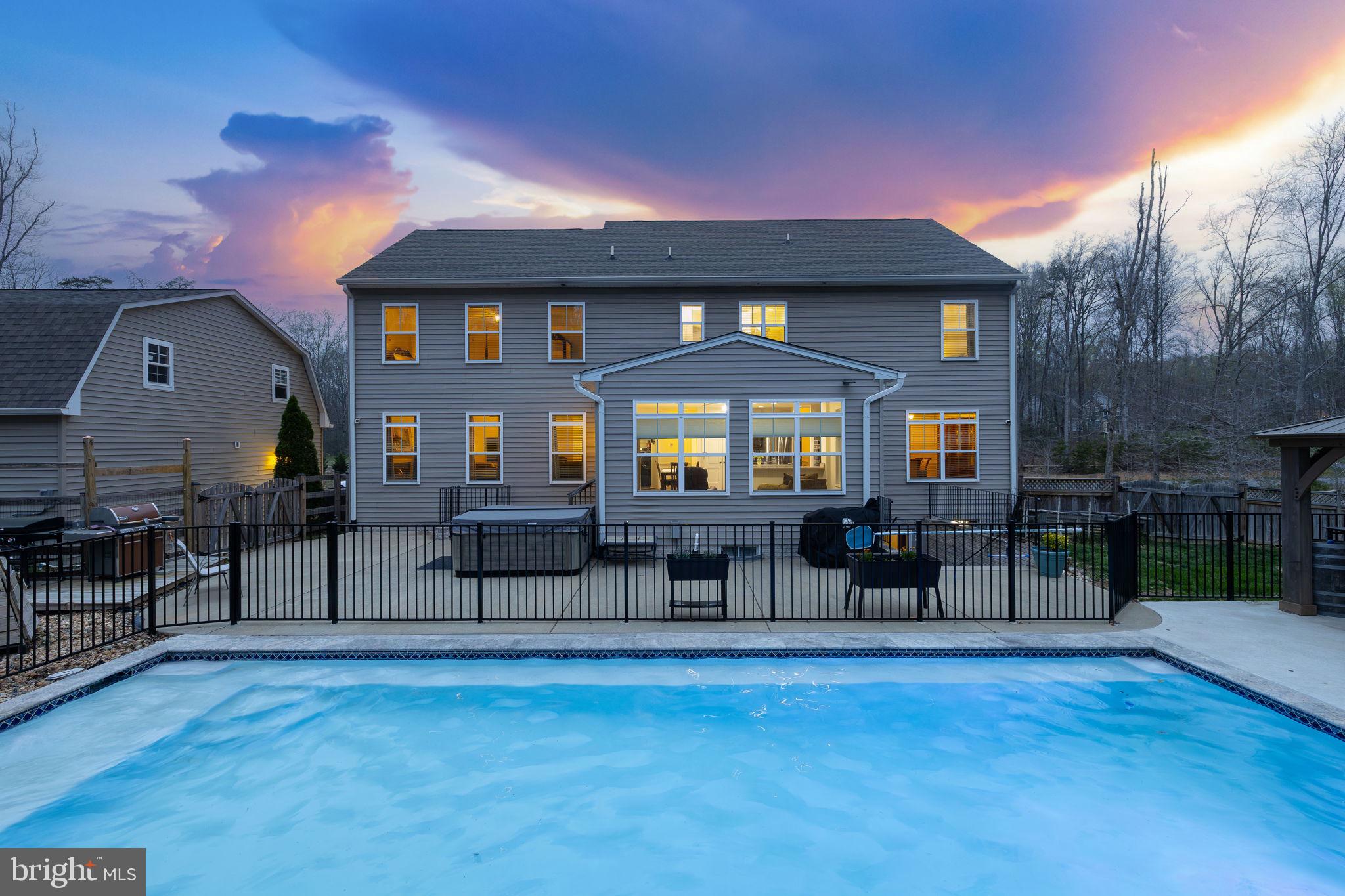 STAFFORD ESTATES - Residential