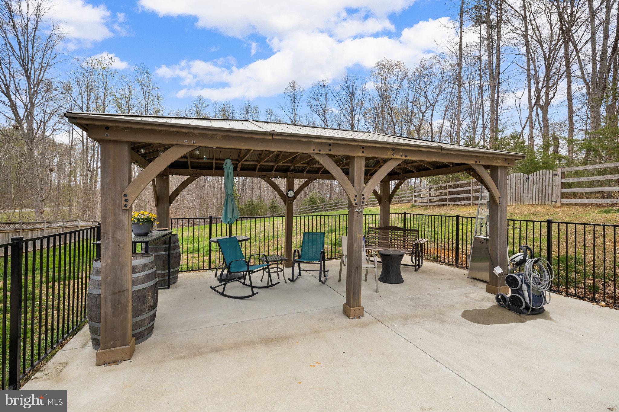 STAFFORD ESTATES - Residential