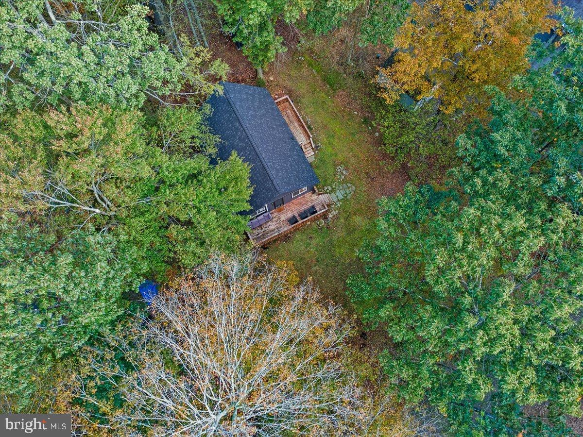 ARROWHEAD  LAKES - Residential