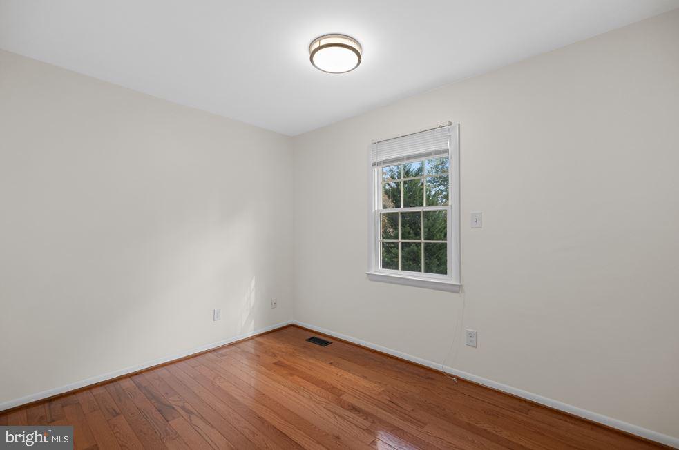 BROOKFIELD - Residential Lease