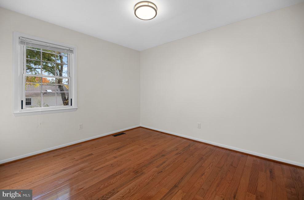 BROOKFIELD - Residential Lease