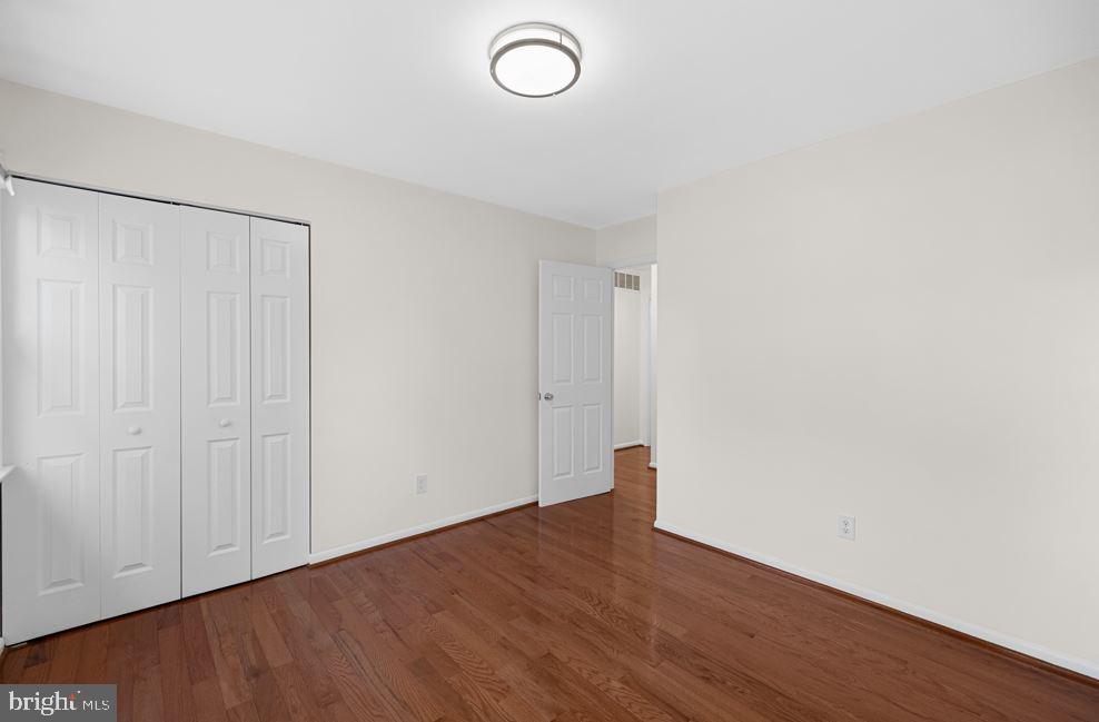 BROOKFIELD - Residential Lease