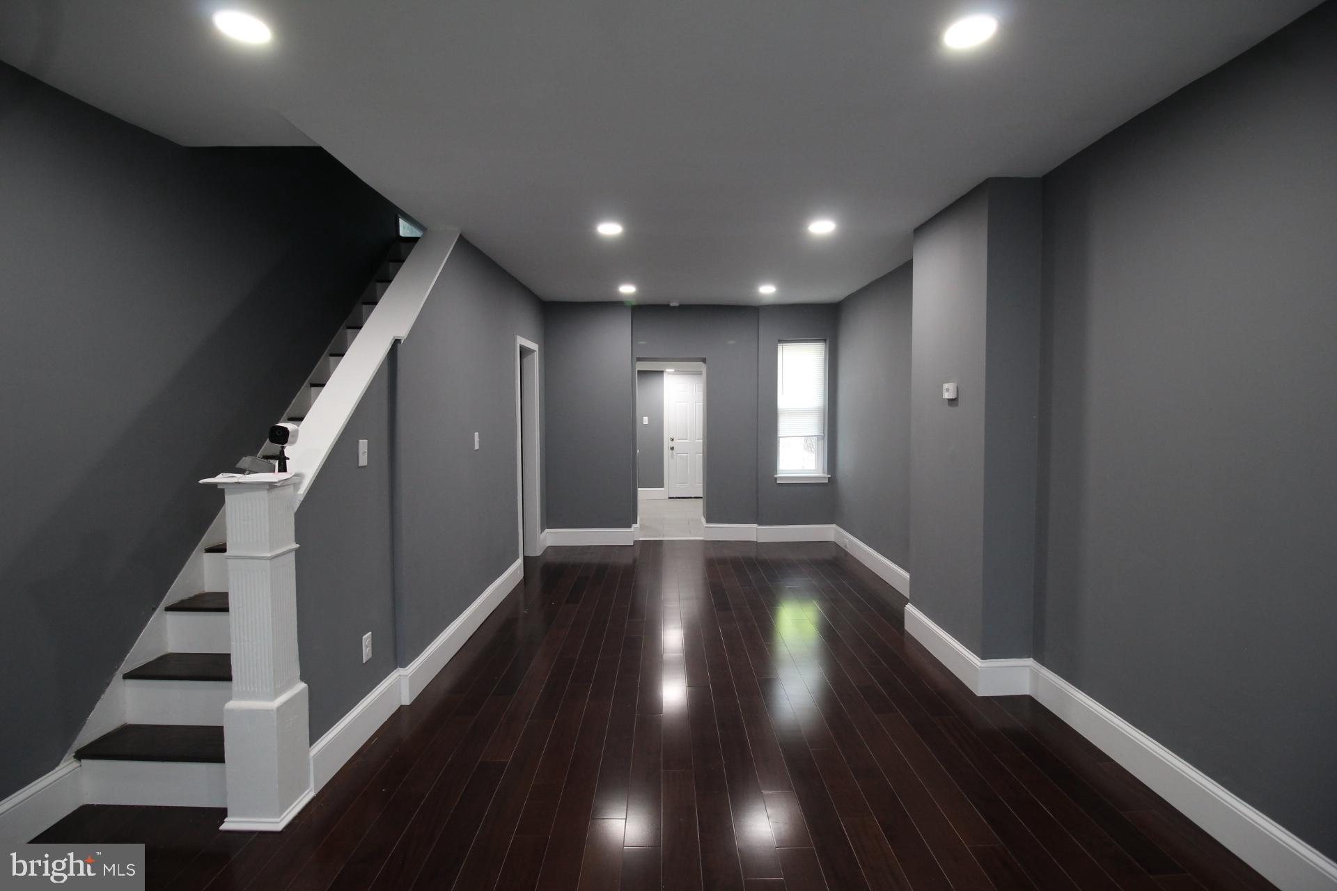 PORT RICHMOND - Residential