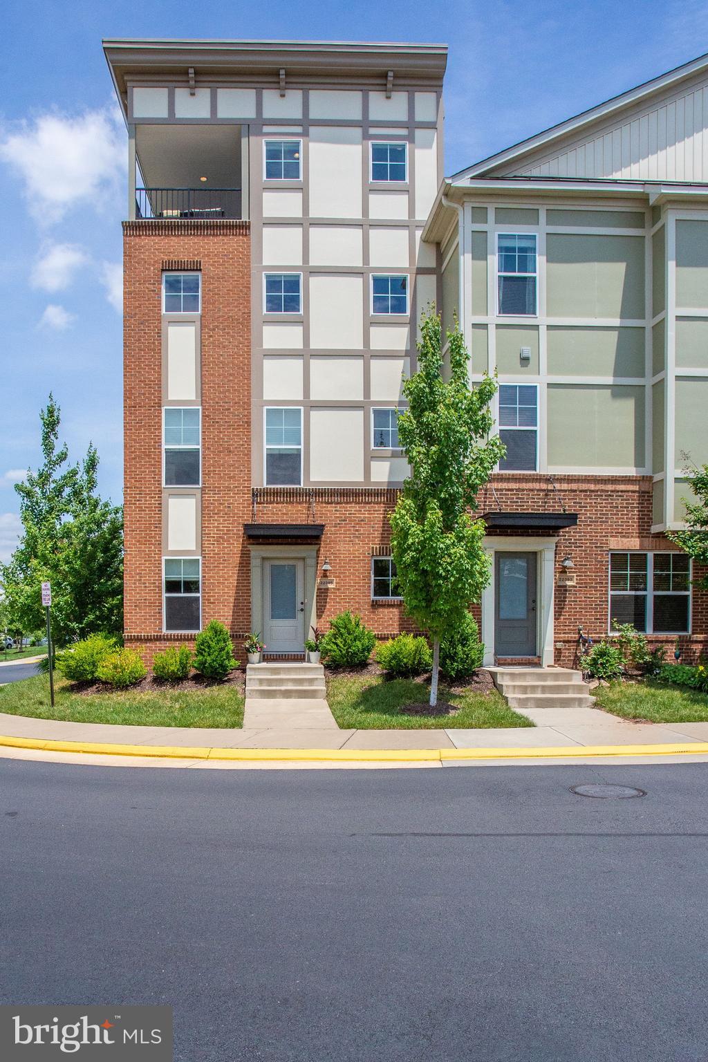 BRAMBLETON OVERLOOK - Residential