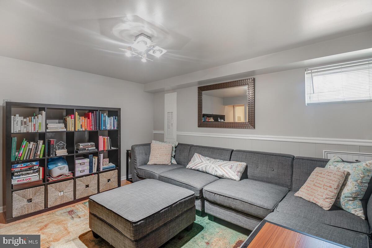 HILLCREST HEIGHTS - Residential