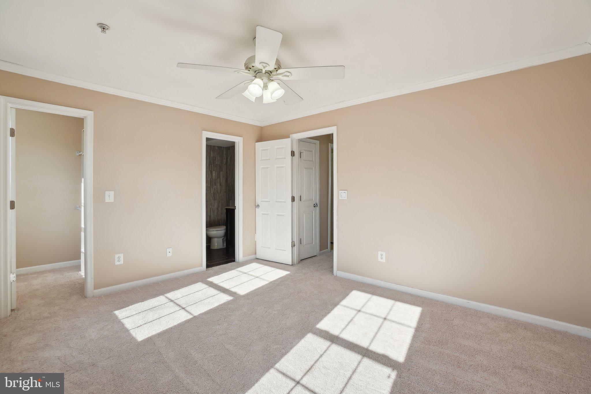 TOWNES AT CAMERON PARKE - Residential