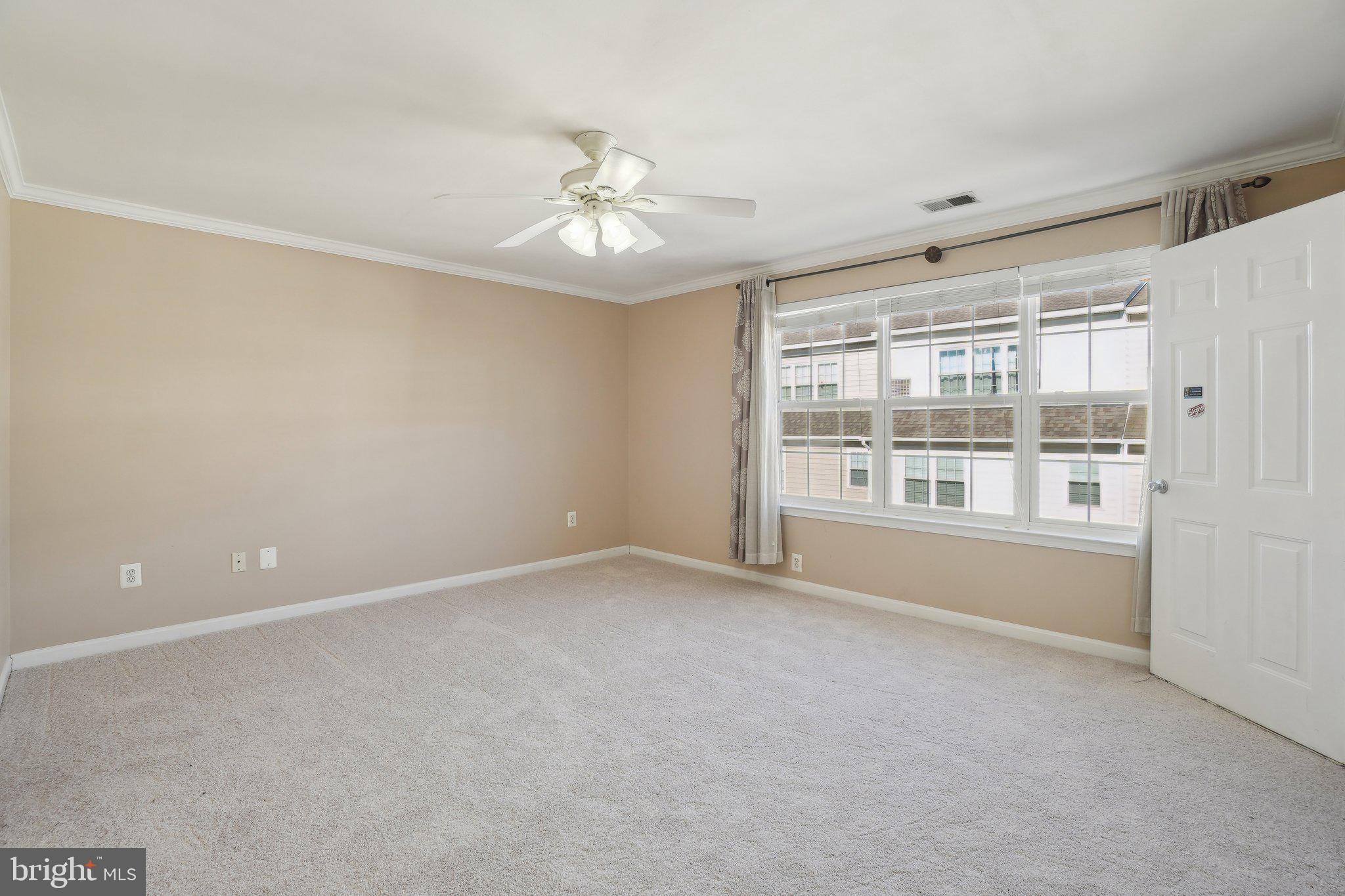 TOWNES AT CAMERON PARKE - Residential