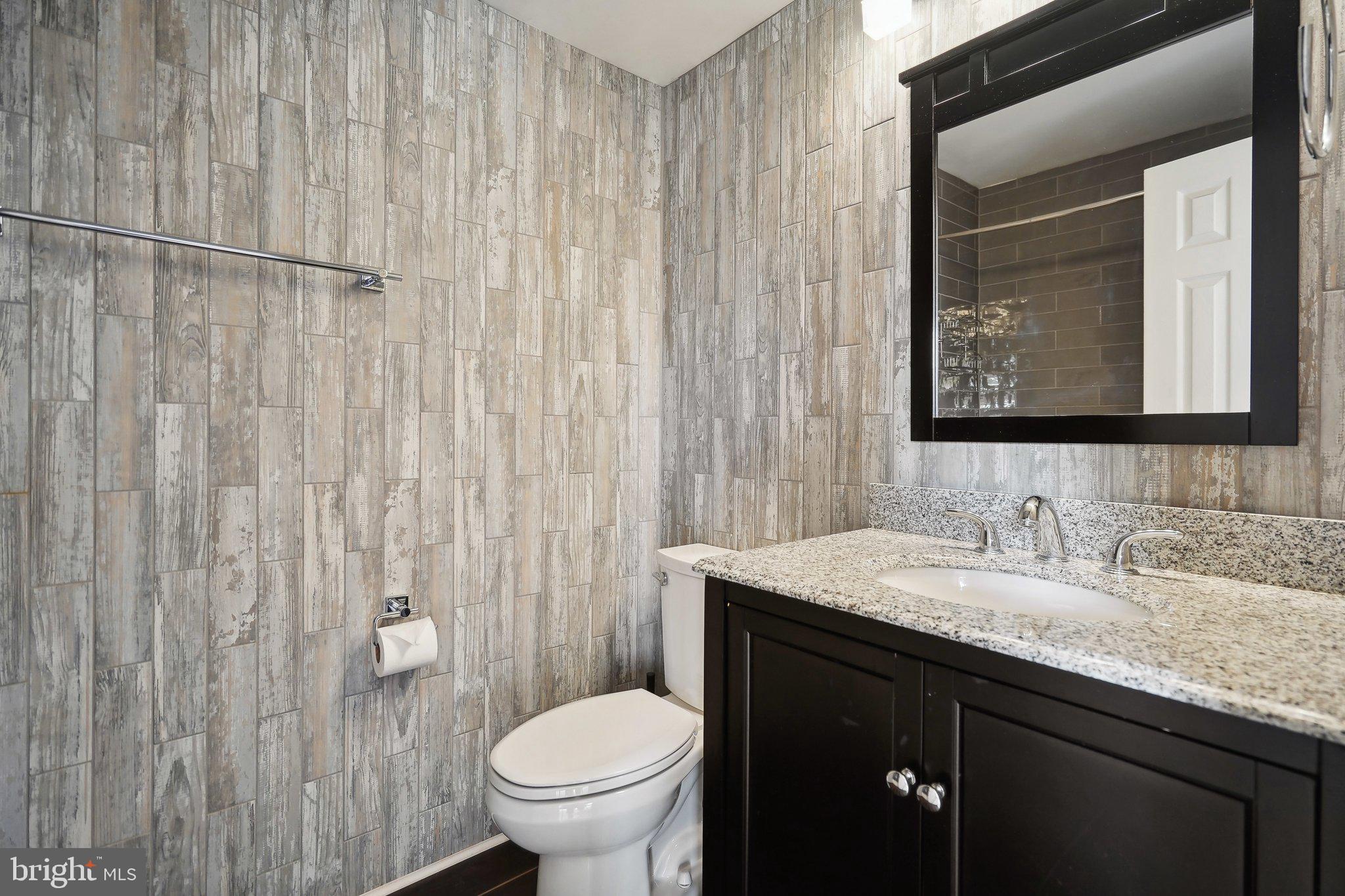 TOWNES AT CAMERON PARKE - Residential