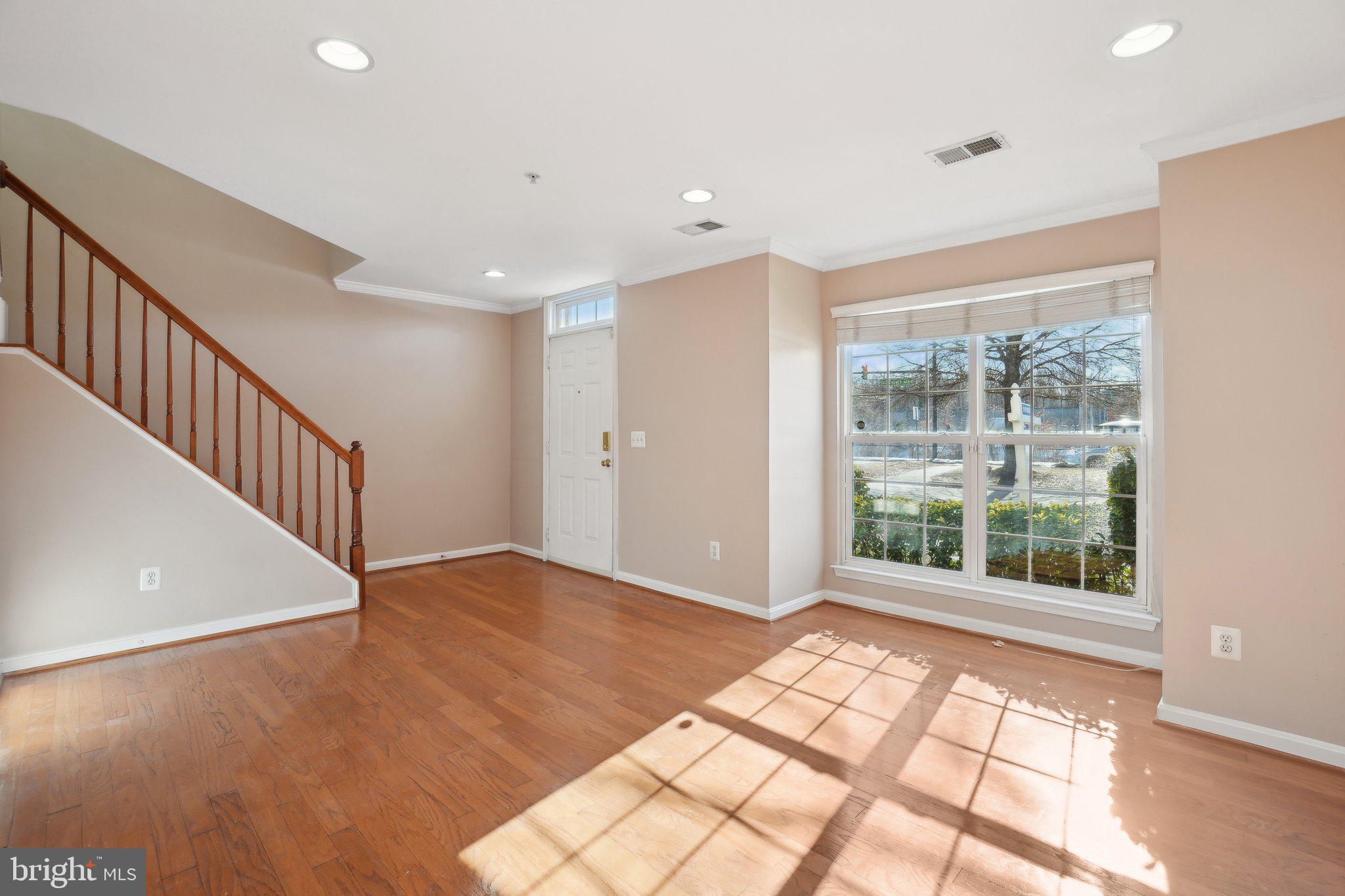 TOWNES AT CAMERON PARKE - Residential