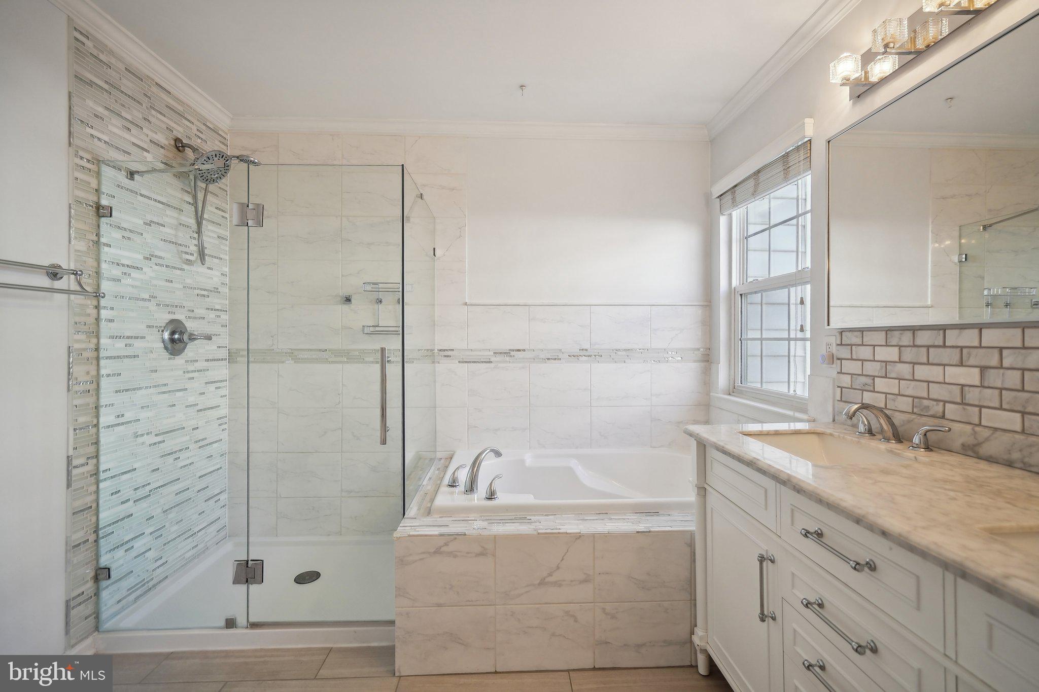 TOWNES AT CAMERON PARKE - Residential