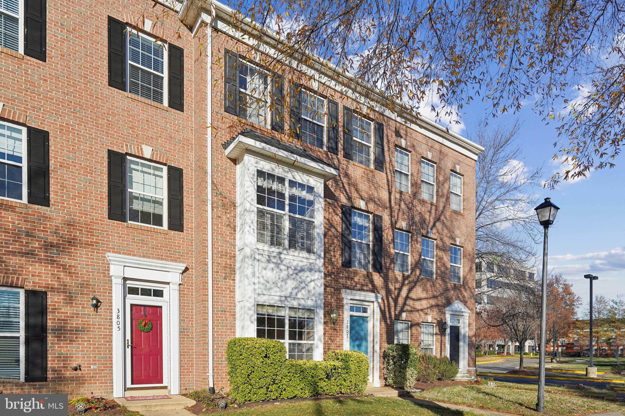 TOWNES AT CAMERON PARKE - Residential