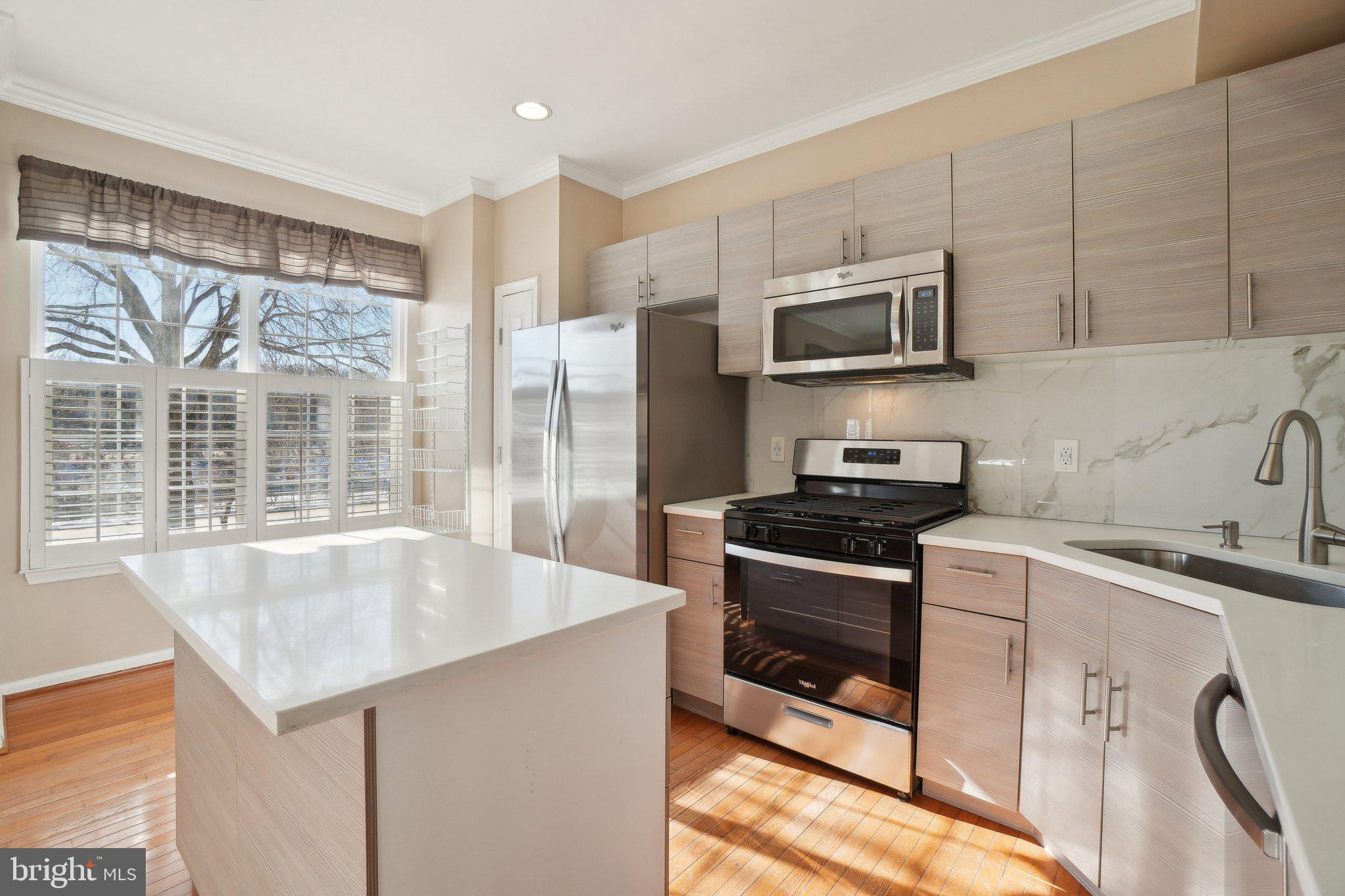 TOWNES AT CAMERON PARKE - Residential