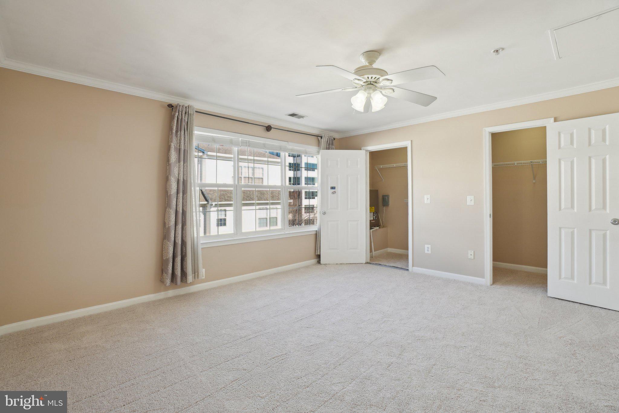 TOWNES AT CAMERON PARKE - Residential