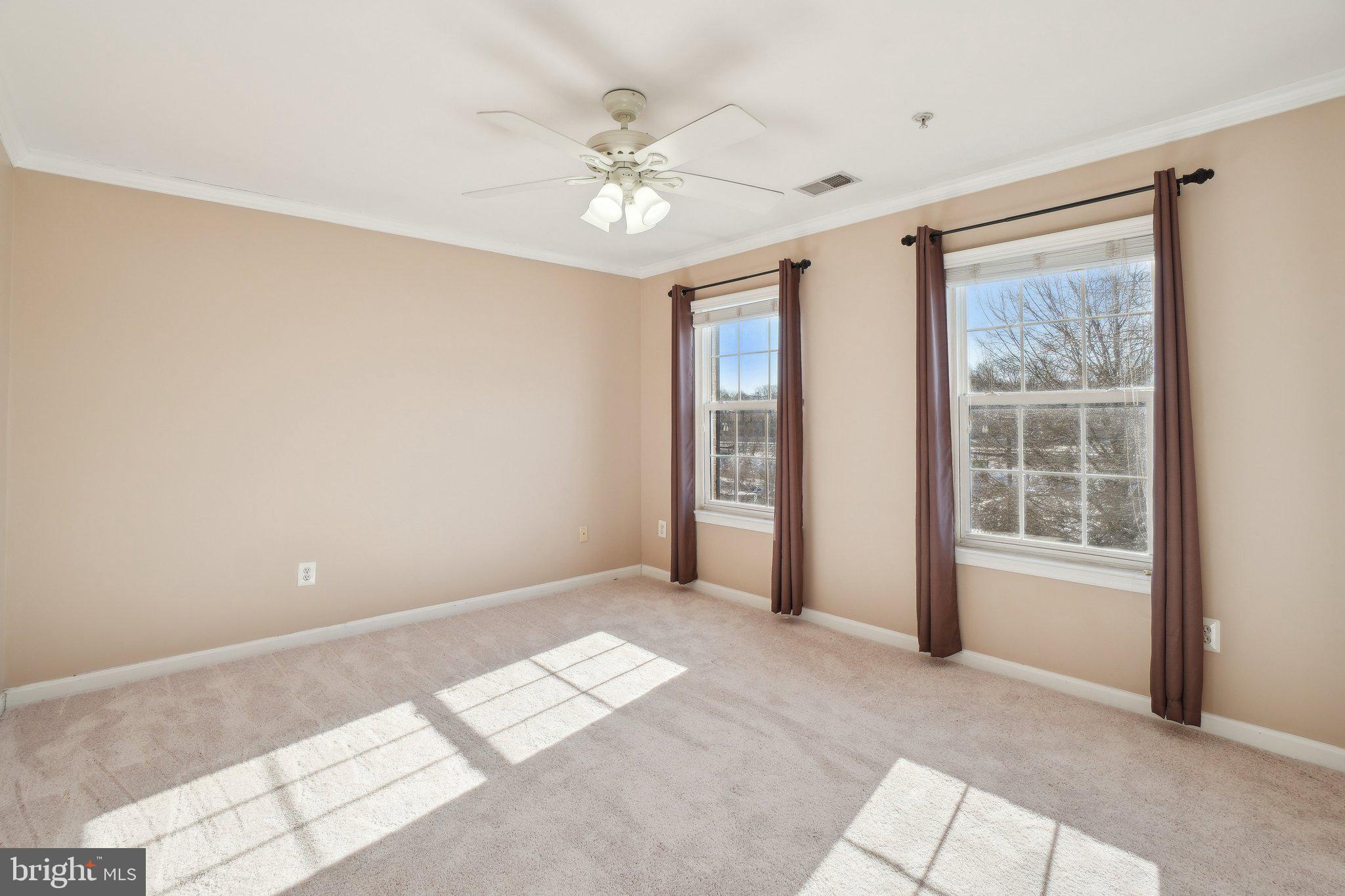 TOWNES AT CAMERON PARKE - Residential