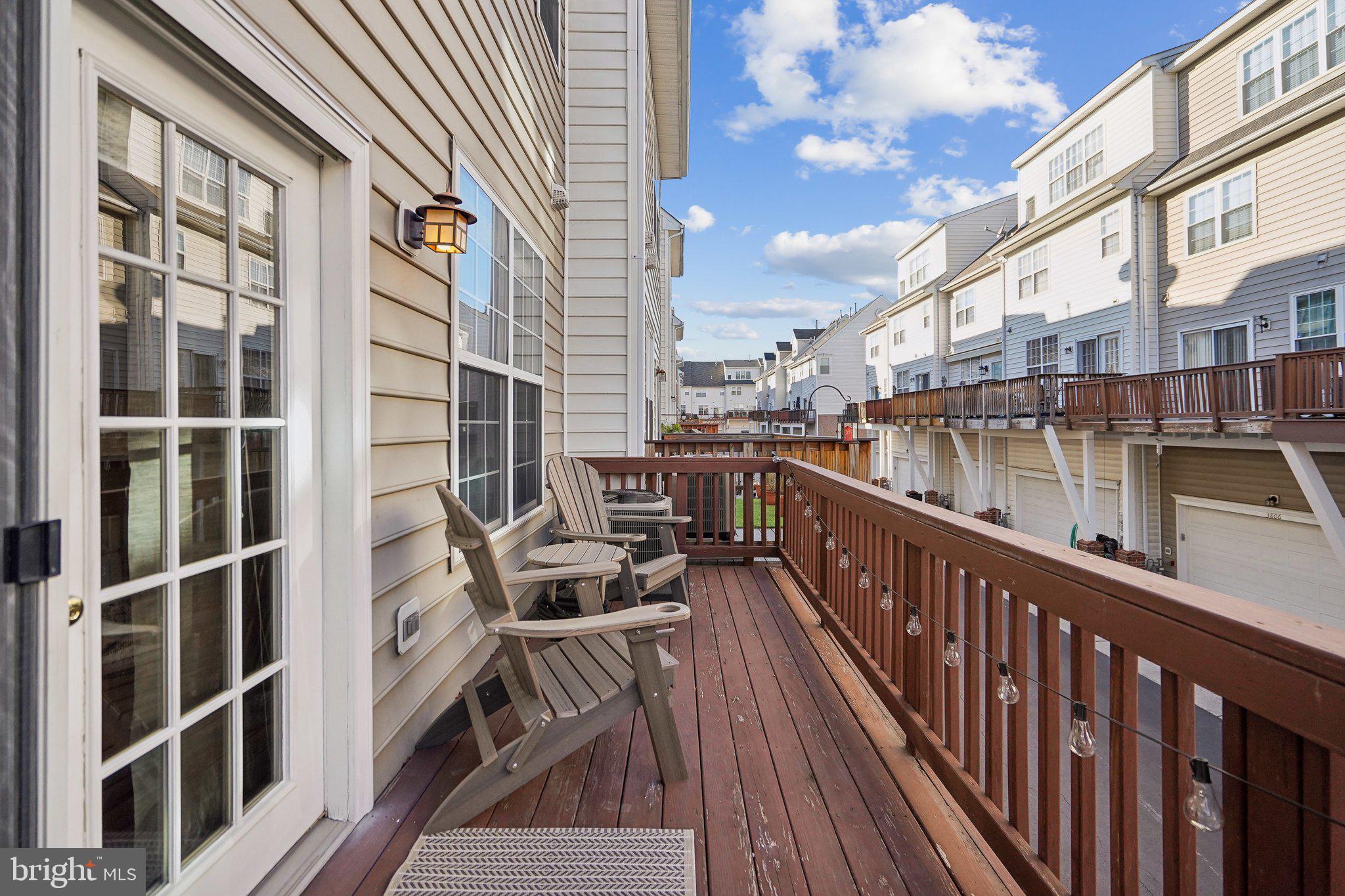 TOWNES AT CAMERON PARKE - Residential