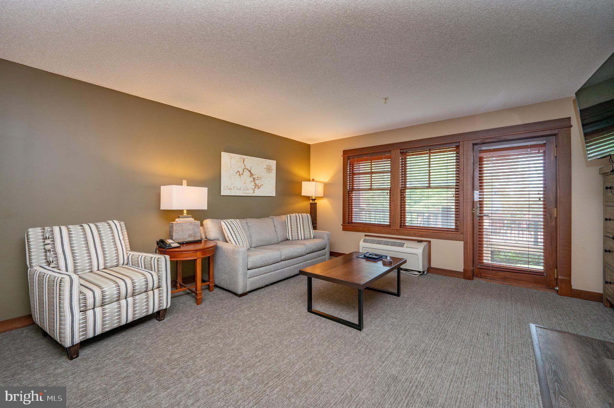 SILVER TREE SUITES - Residential