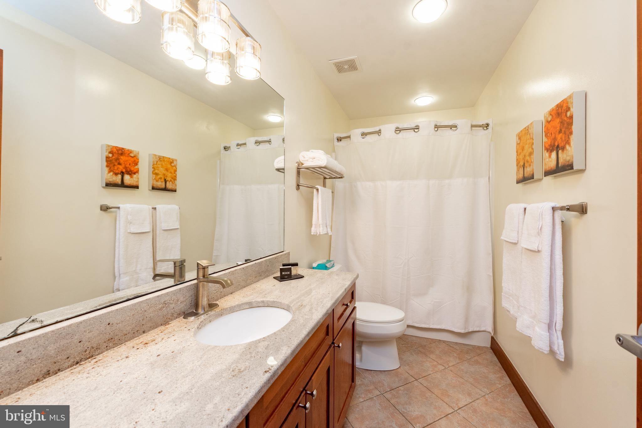 SILVER TREE SUITES - Residential