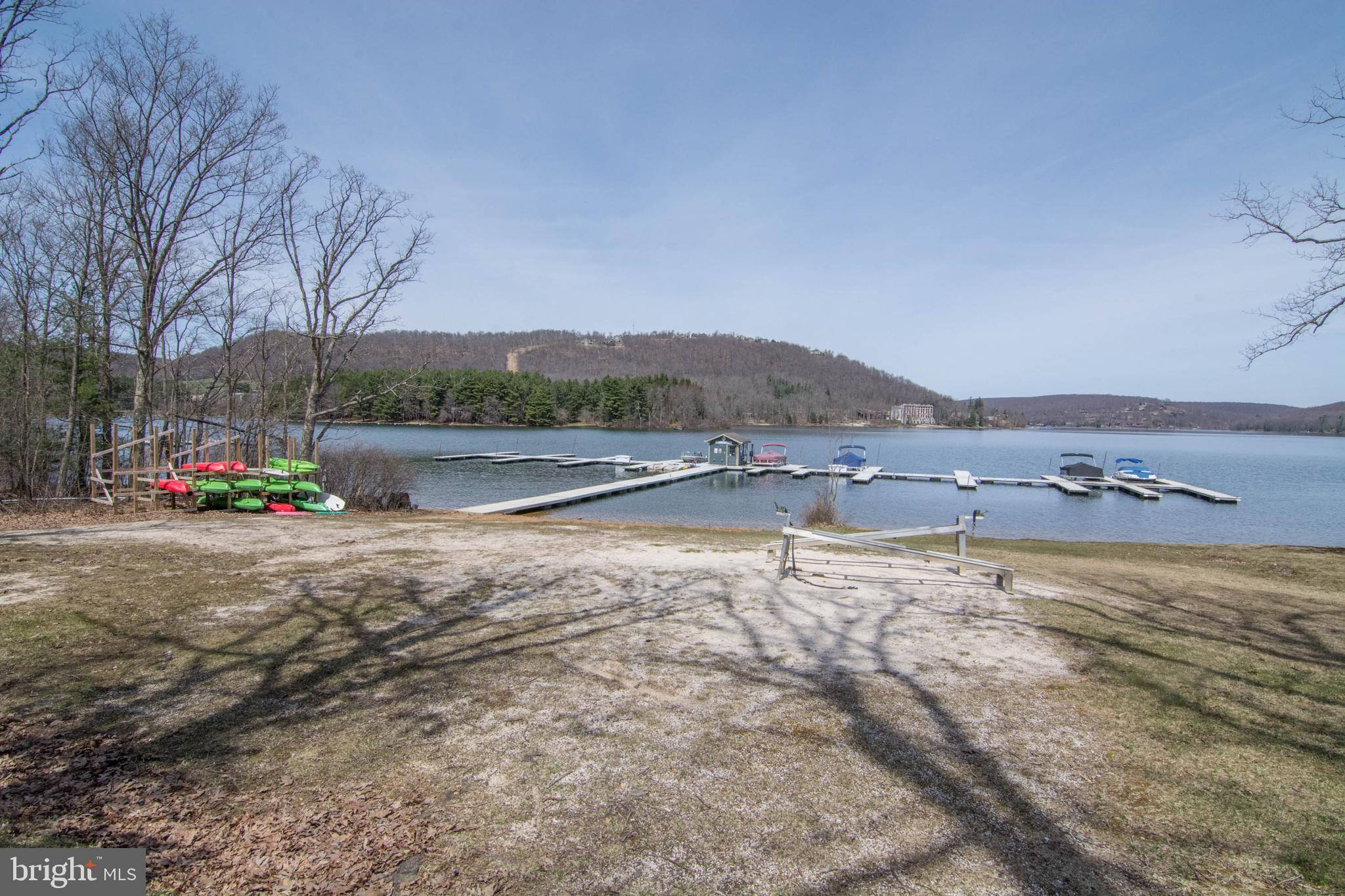 SILVER TREE SUITES - Residential