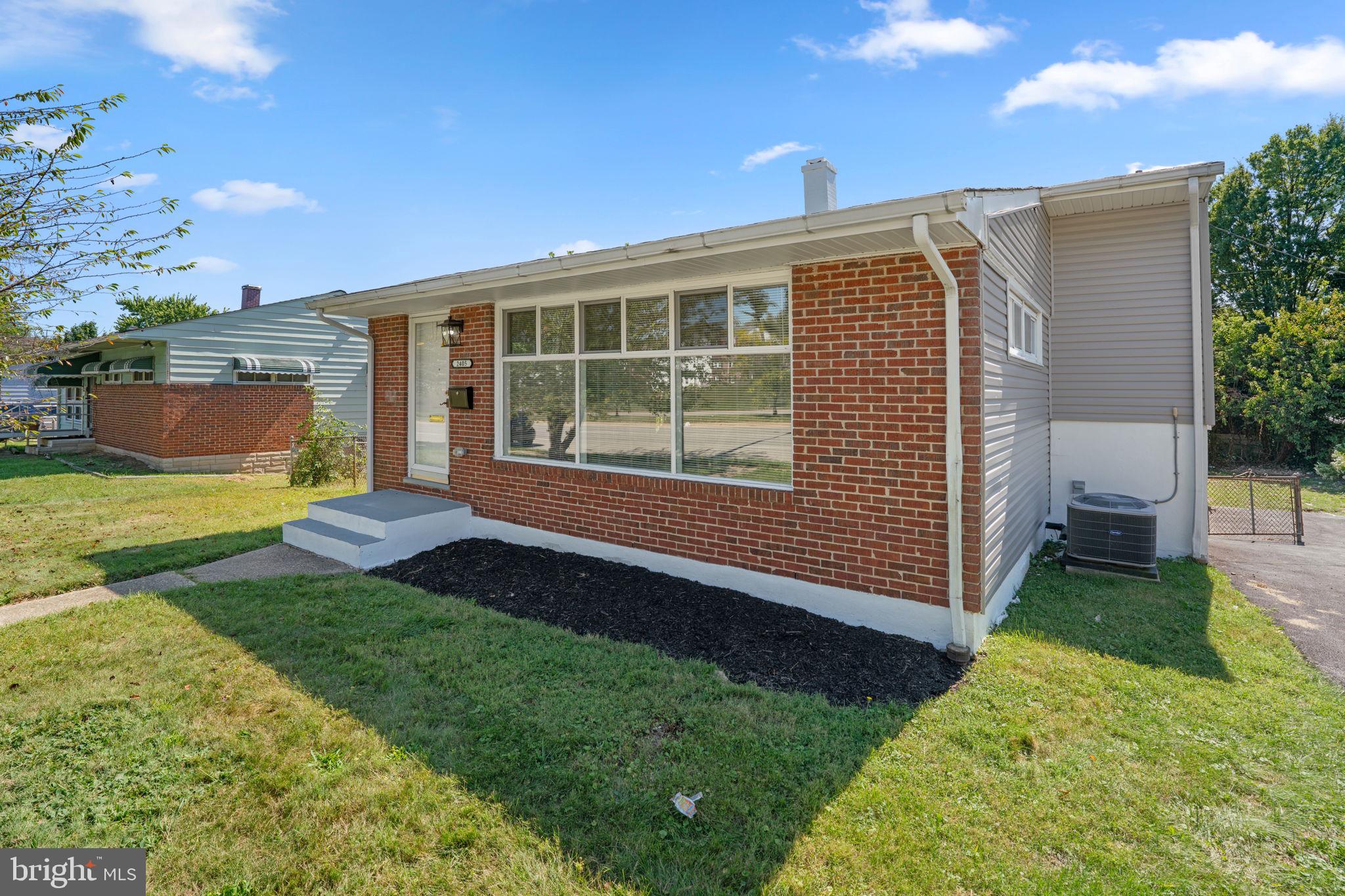 2405 E NORTHERN PARKWAY