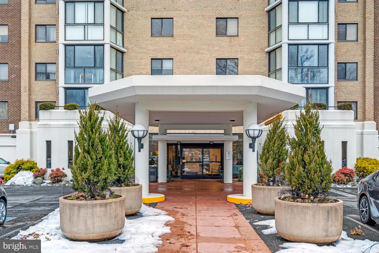 15115 INTERLACHEN DRIVE 3-425