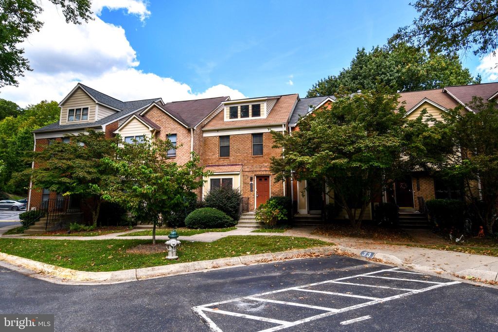 Photo of 5175 King Charles Way, BETHESDA, MD 20814 (MLS # MDMC2201260)