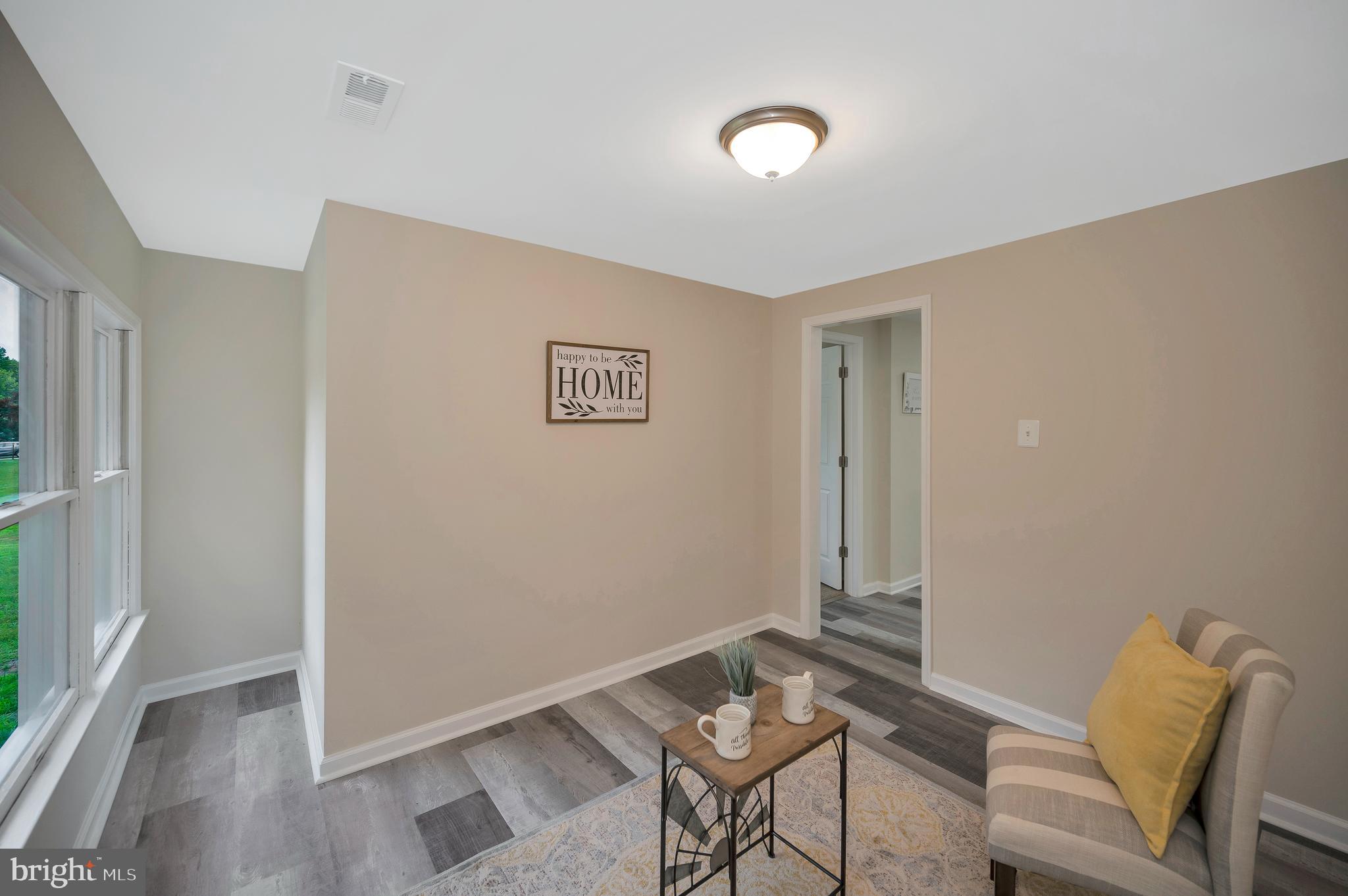 NORTHRIDGE - Residential