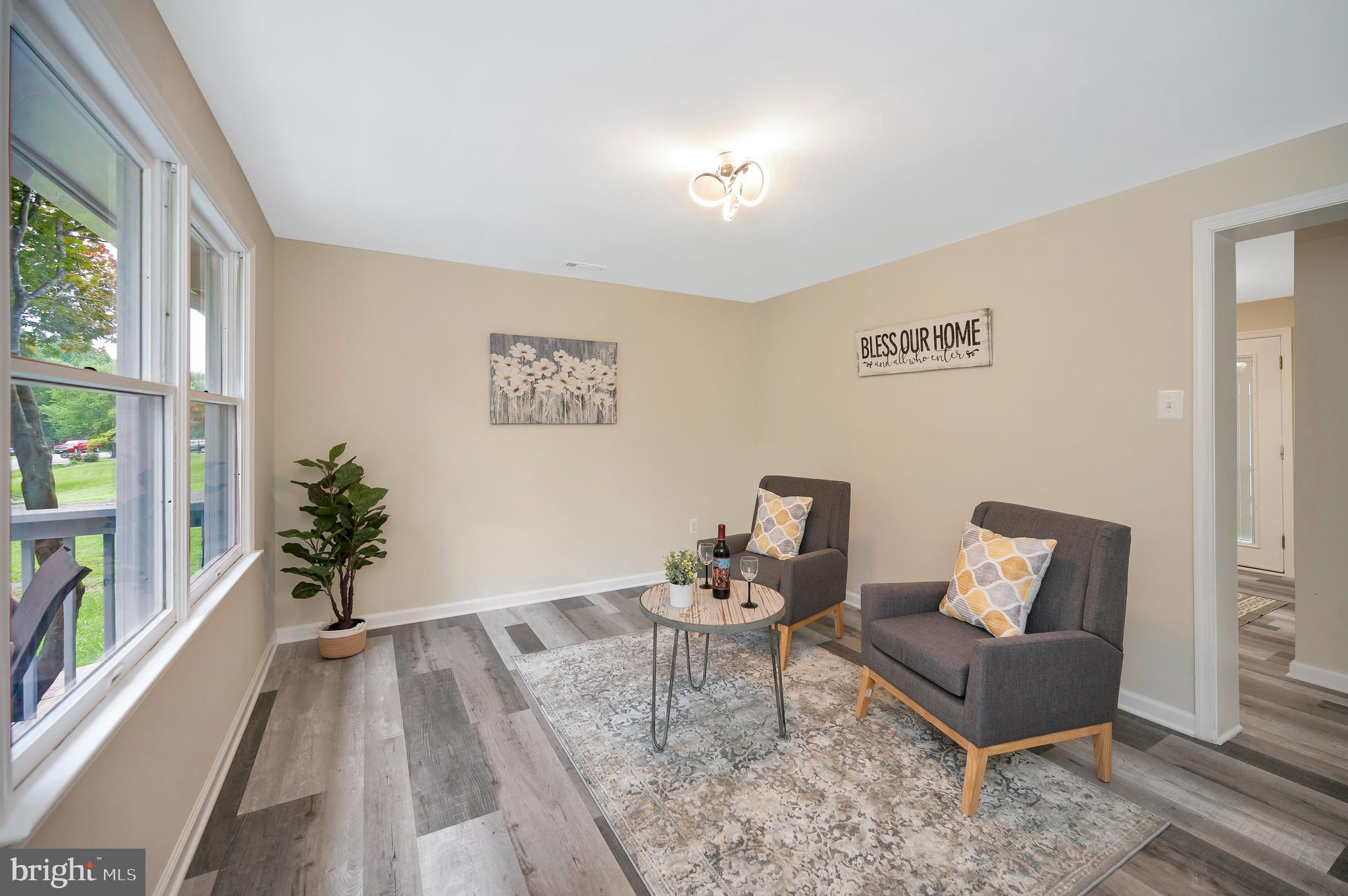 NORTHRIDGE - Residential