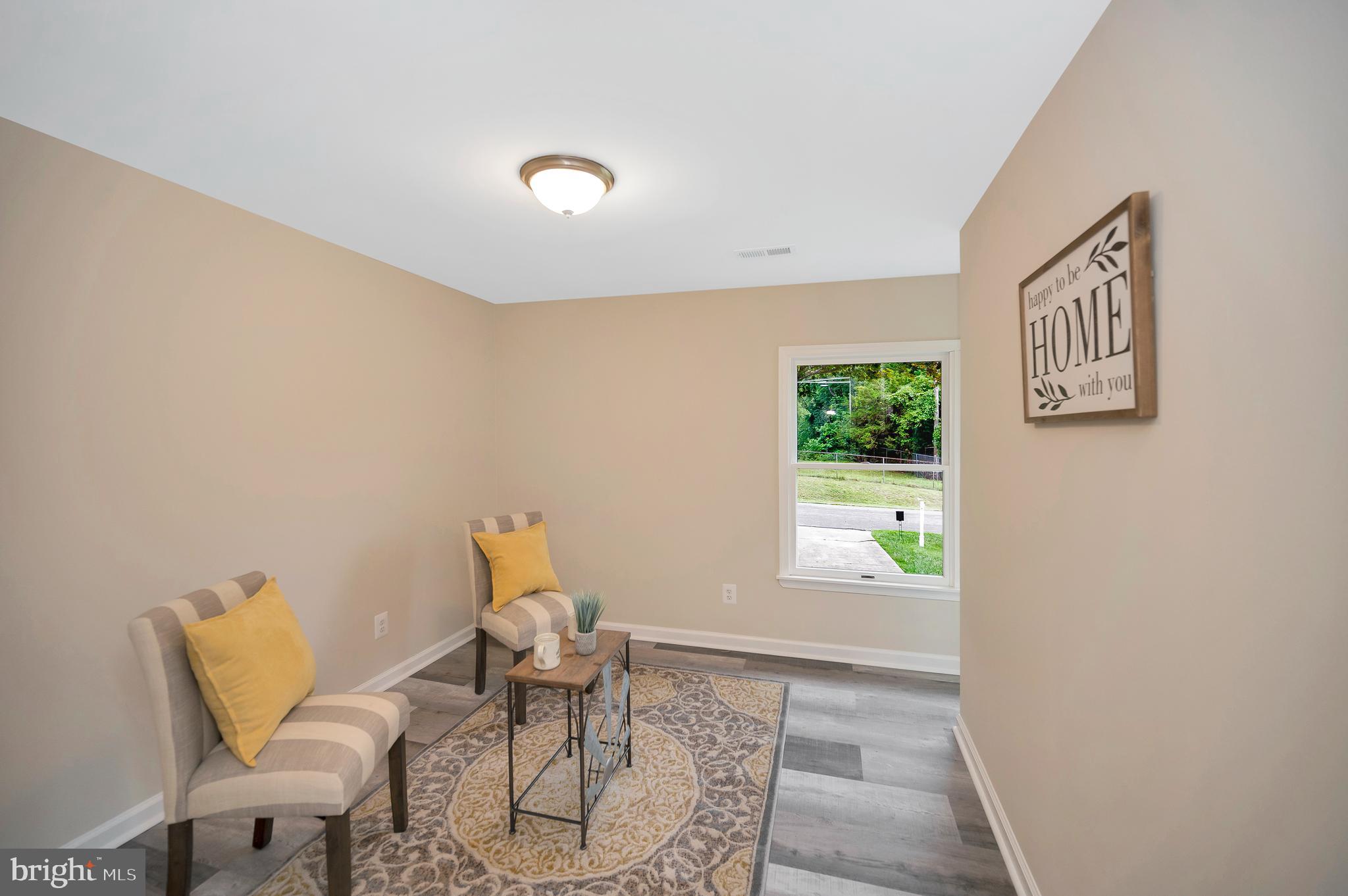 NORTHRIDGE - Residential