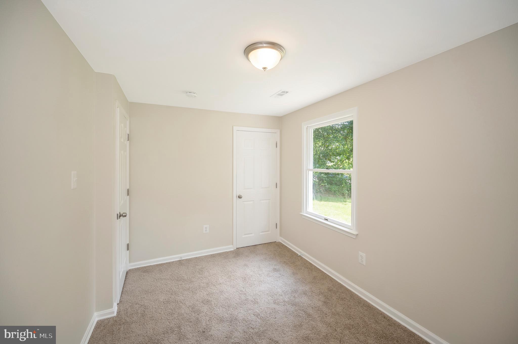 NORTHRIDGE - Residential