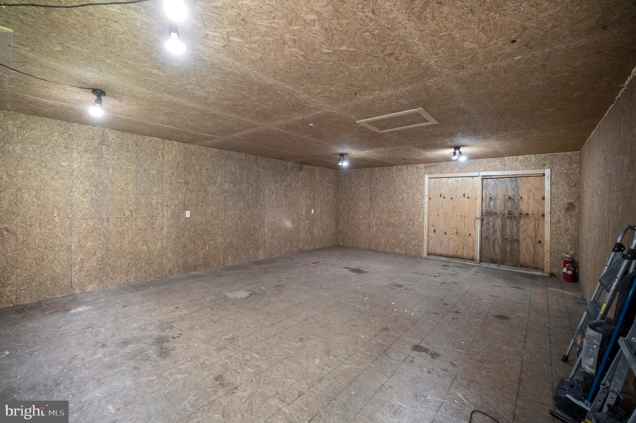 NORTHRIDGE - Residential